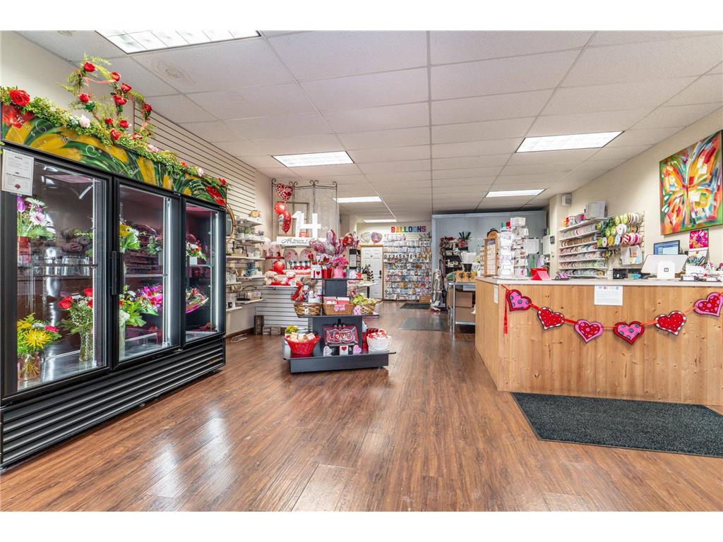 121 S Broadway Pelican Rapids MN 56572 7053234 image12