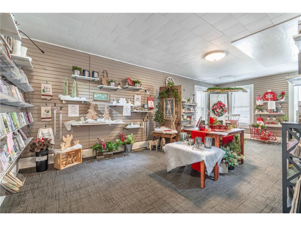 121 S Broadway Pelican Rapids MN 56572 7053234 image19