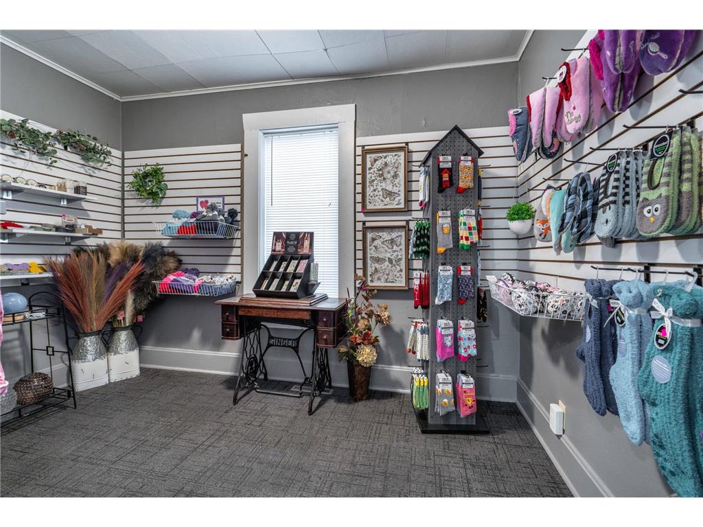 121 S Broadway Pelican Rapids MN 56572 7053234 image26