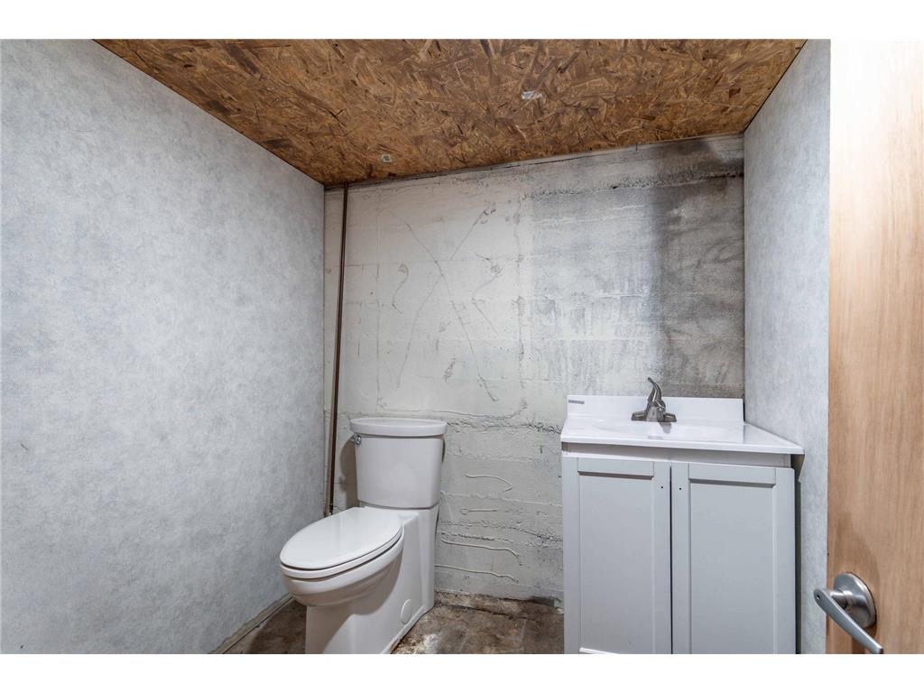 121 S Broadway Pelican Rapids MN 56572 7053234 image35
