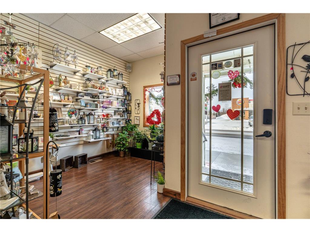 121 S Broadway Pelican Rapids MN 56572 7053234 image7
