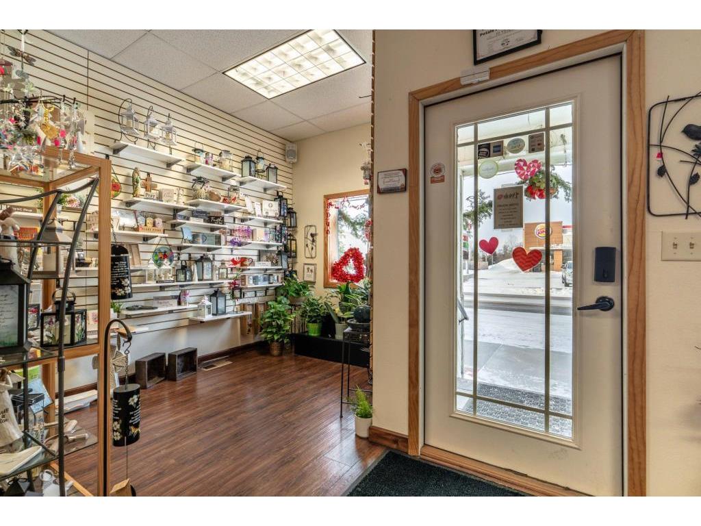 121 S Broadway Pelican Rapids MN 56572 7084693 image7