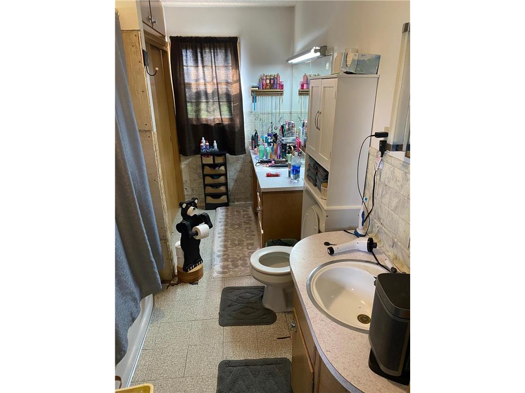 121 SW O'Connell Street Clontarf MN 56226 7059200 image14