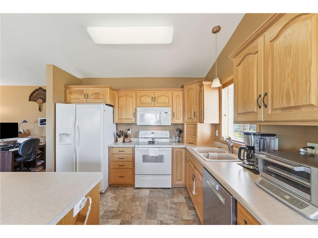 121 Shire Road N Watkins MN 55389 7095530 image11