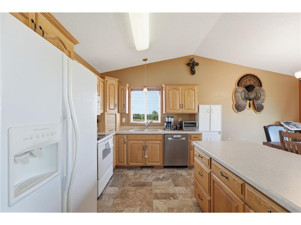 121 Shire Road N Watkins MN 55389 7095530 image12