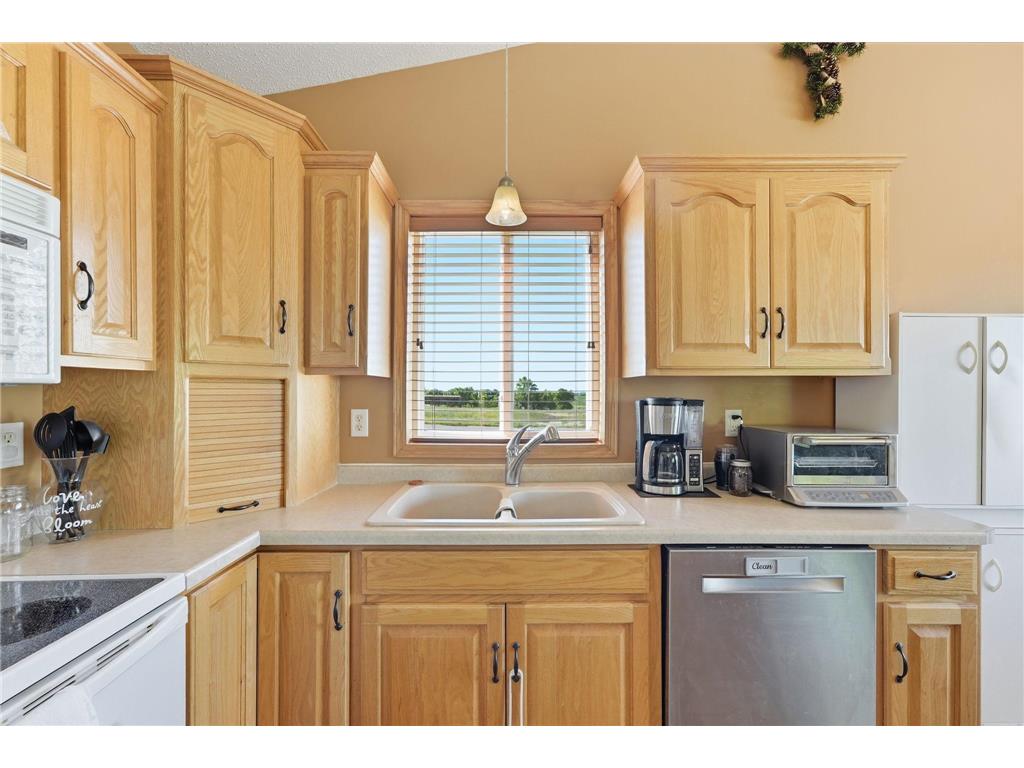 121 Shire Road N Watkins MN 55389 7095530 image13