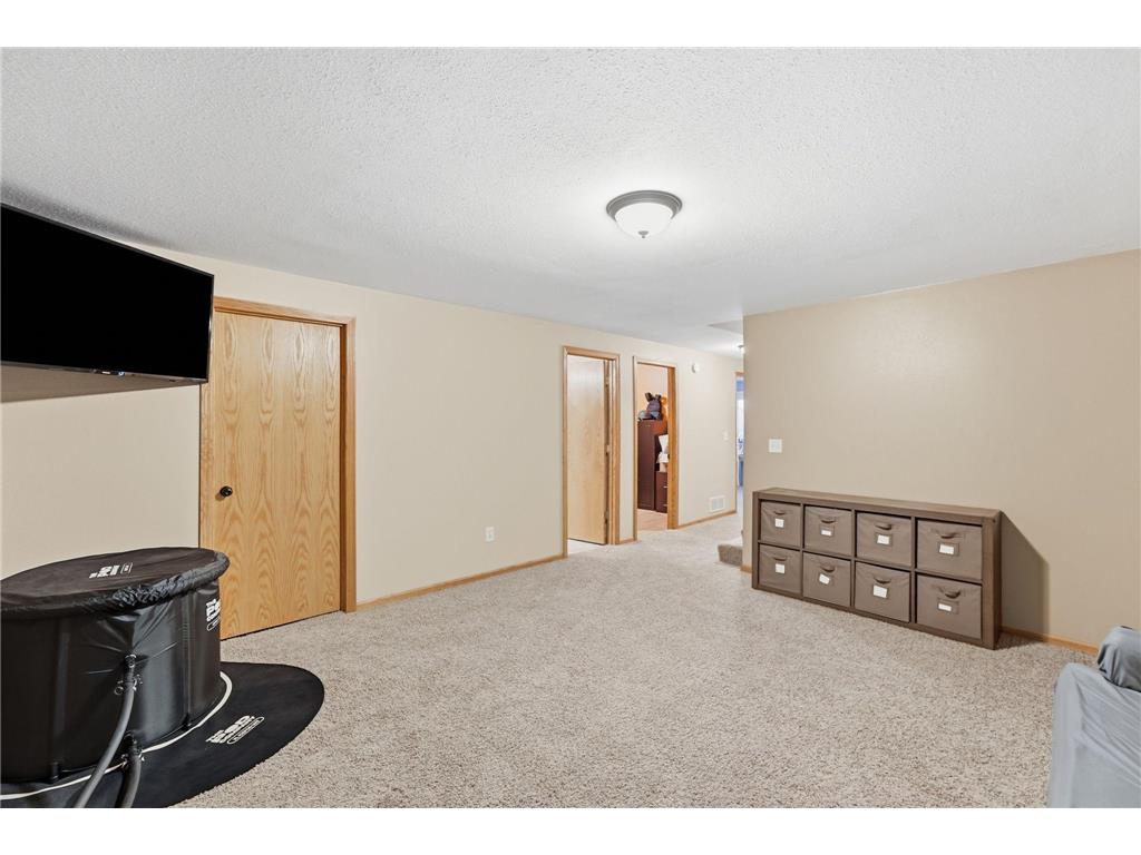 121 Shire Road N Watkins MN 55389 7095530 image20