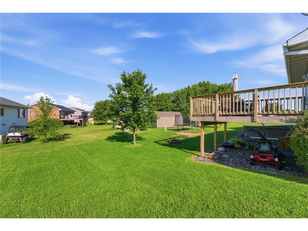 121 Shire Road N Watkins MN 55389 7095530 image27
