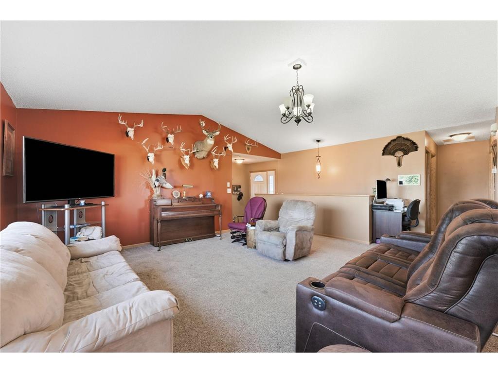 121 Shire Road N Watkins MN 55389 7095530 image6
