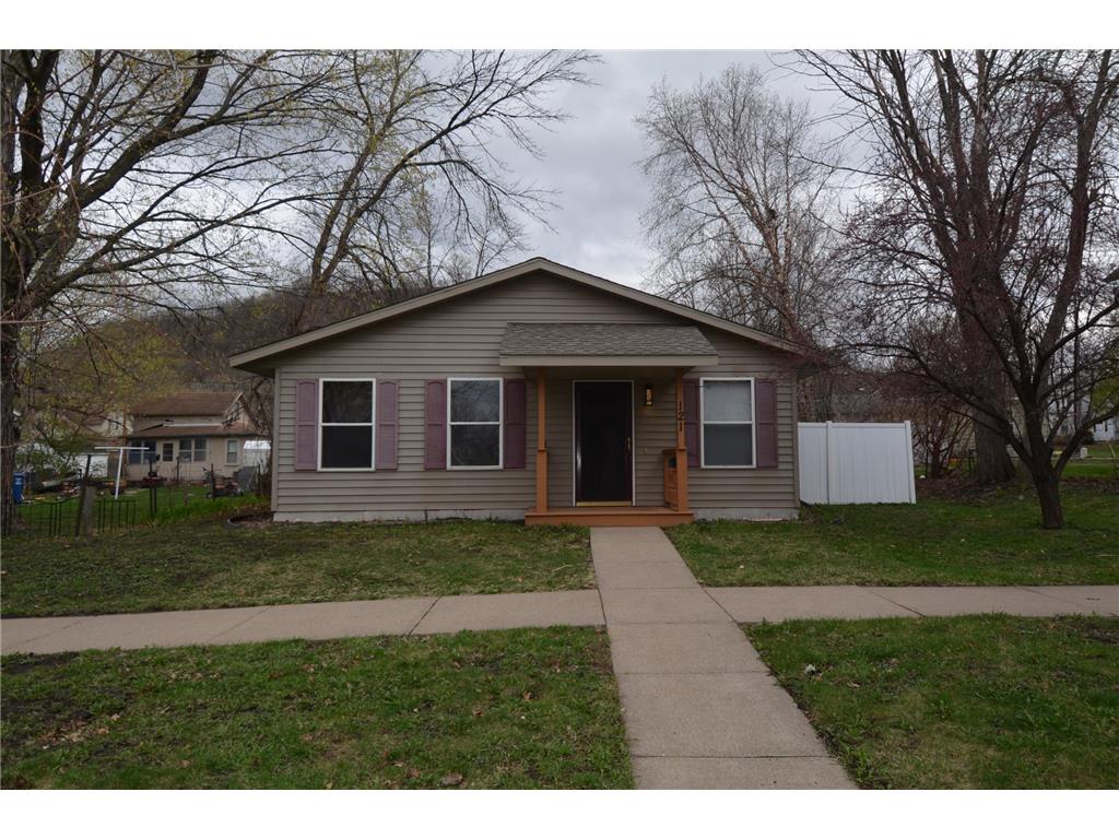 121 W 6th Street Red Wing MN 55066 6521456 image1