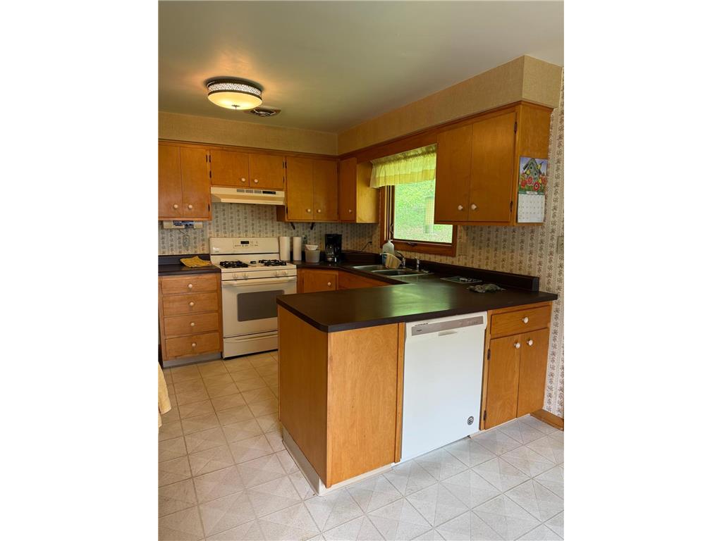 121 W Buffalo Street Duluth MN 55811 7085010 image11