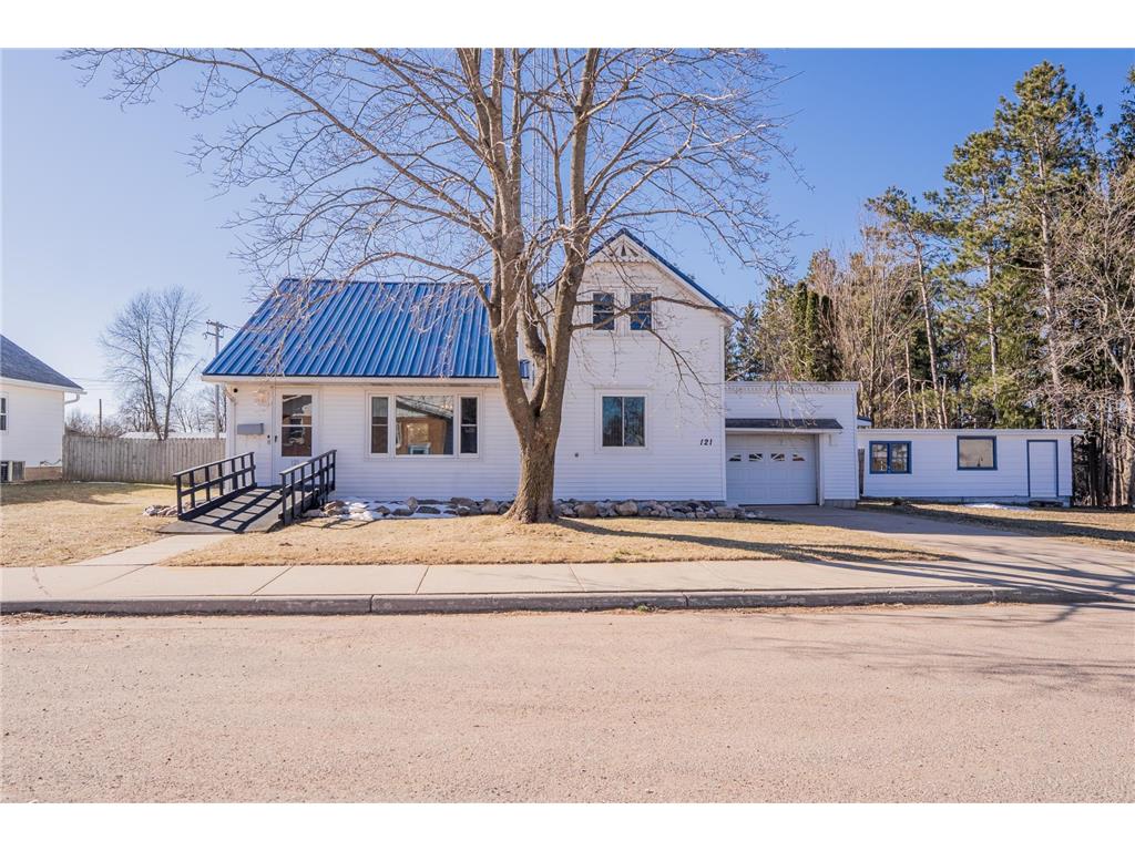121 W Oak Street Stanley WI 54768 7041176 image1