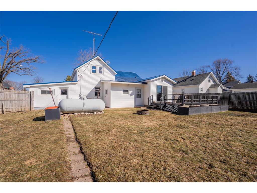 121 W Oak Street Stanley WI 54768 7041176 image38