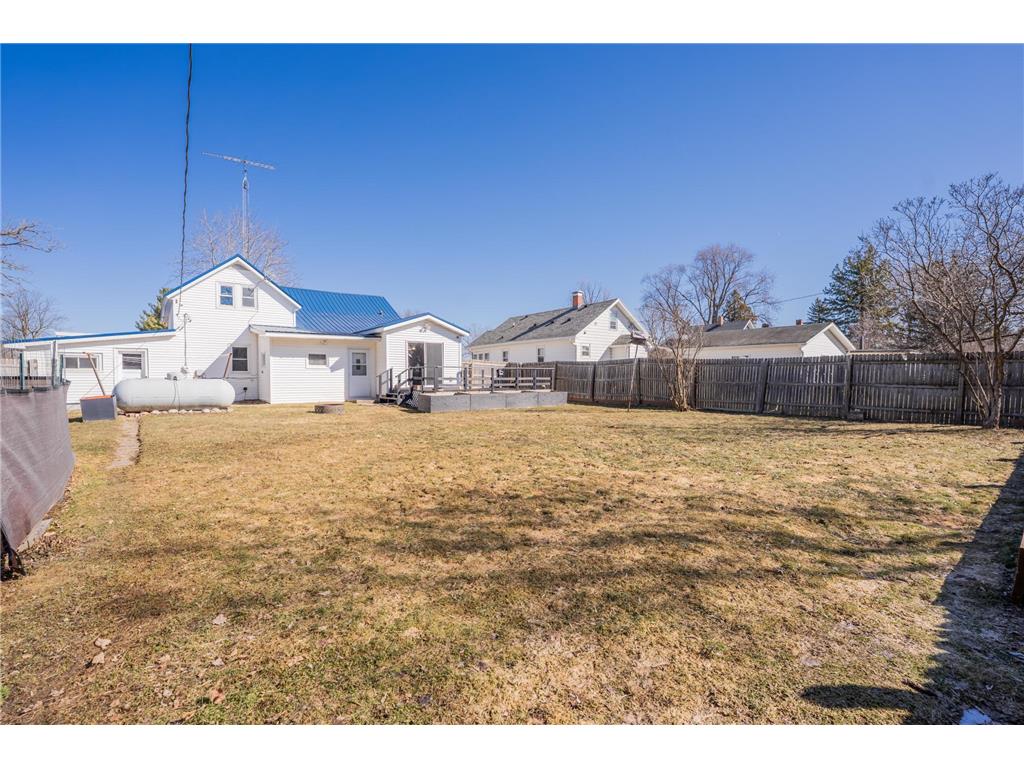 121 W Oak Street Stanley WI 54768 7041176 image41