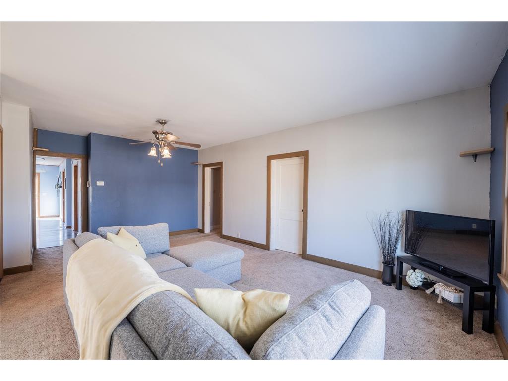 121 W Oak Street Stanley WI 54768 7041176 image7