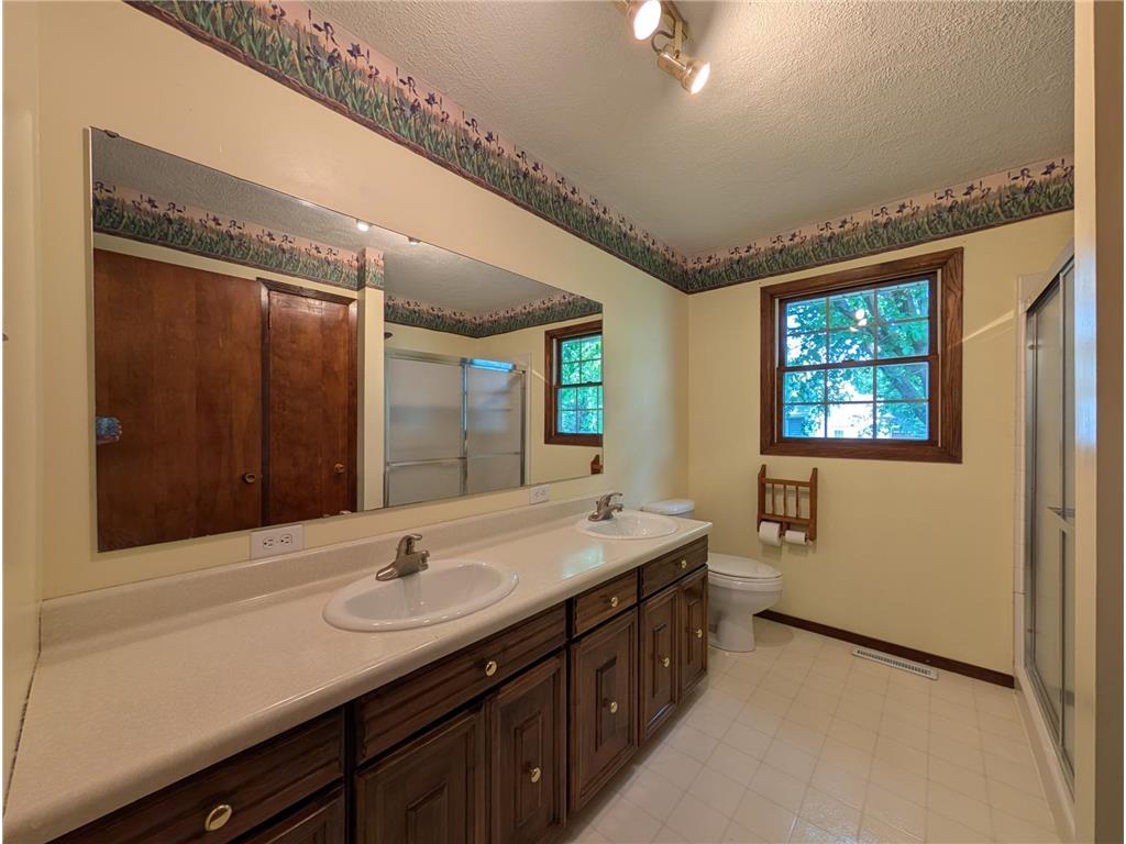 121 W Rowena Street Ivanhoe MN 56142 6742084 image17