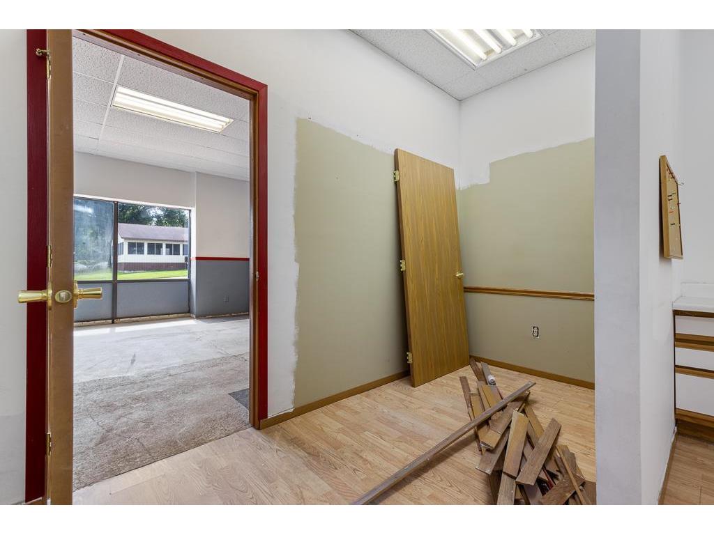 121 W Saxon Street Ivanhoe MN 56142 6773299 image18