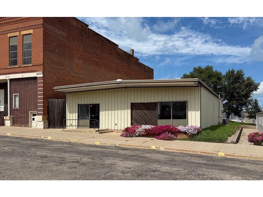 121 W Saxon Street Ivanhoe MN 56142 6773299 image8