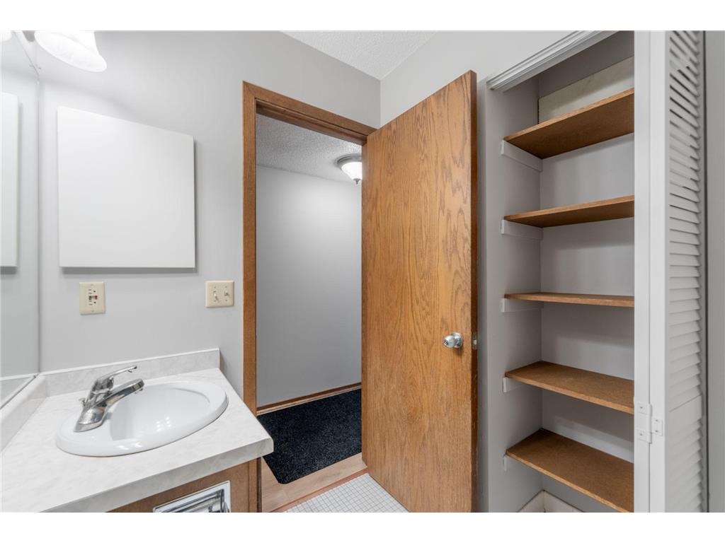 121 Washington Avenue S #1007 Minneapolis MN 55401 6819065 image16