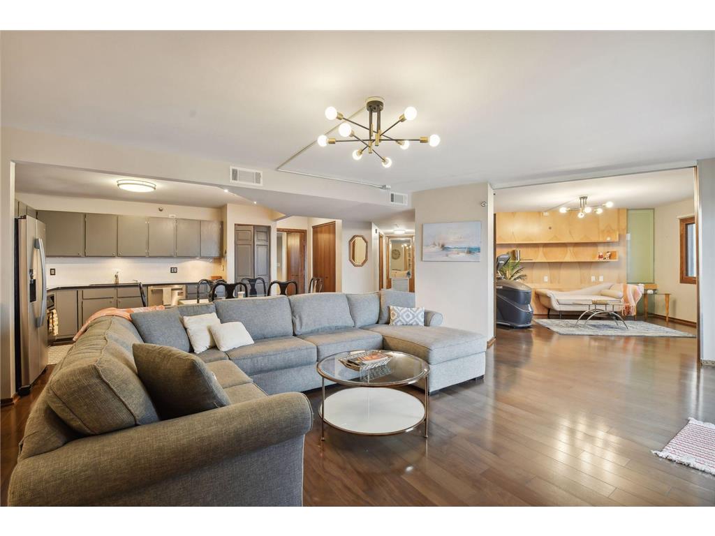 121 Washington Avenue S #1714 Minneapolis MN 55401 6709631 image1