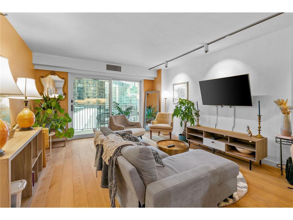 121 Washington Avenue S #312 Minneapolis MN 55401 6316819 image1