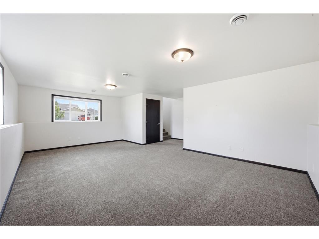 1210 30th Avenue W West Fargo ND 58078 7108445 image16