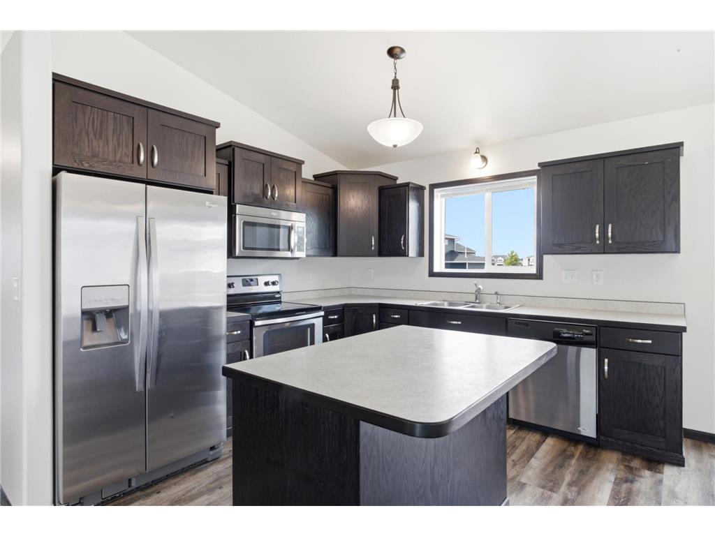 1210 30th Avenue W West Fargo ND 58078 7108445 image3