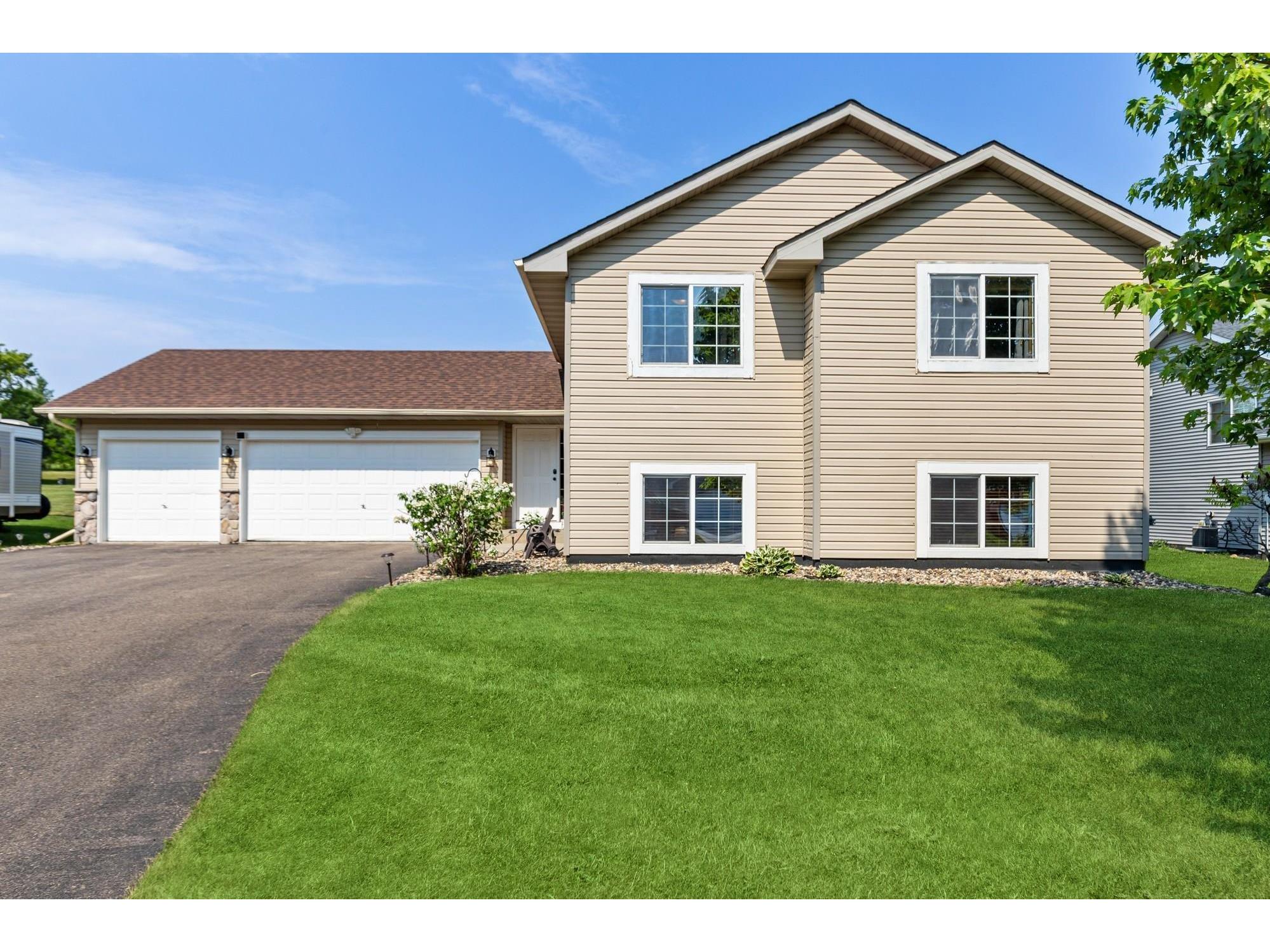 1210 Amber Lane, Faribault, MN 55021 MLS 6011487 Edina Realty