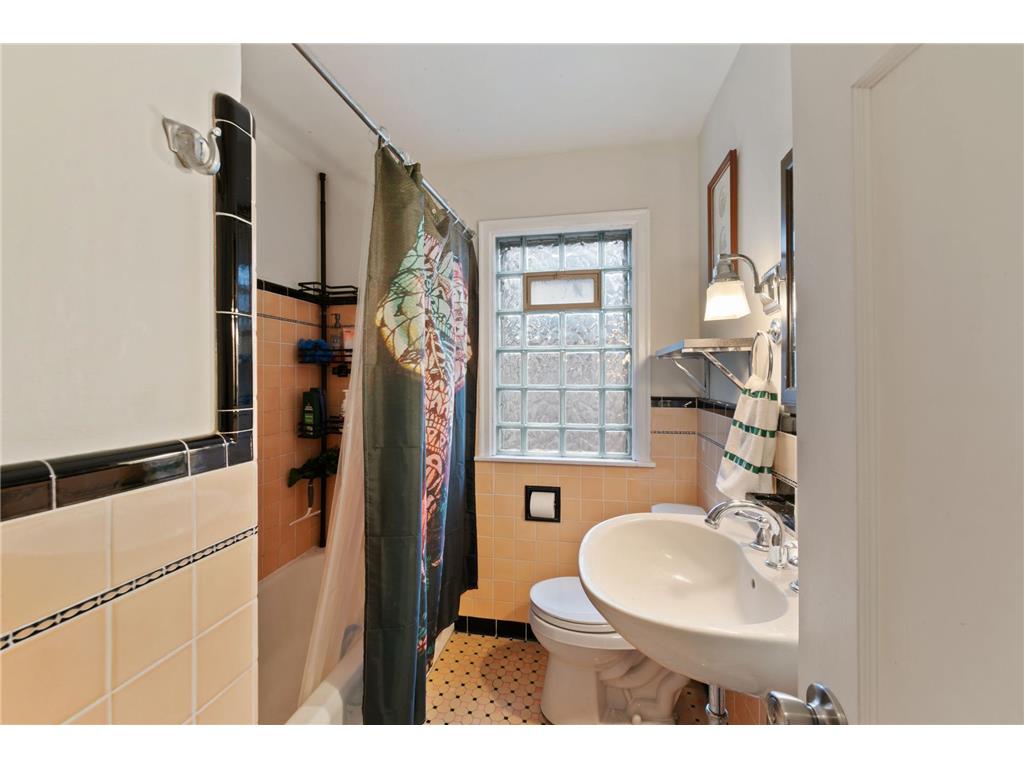 1210 Delaware Avenue West Saint Paul MN 55118 7046796 image11