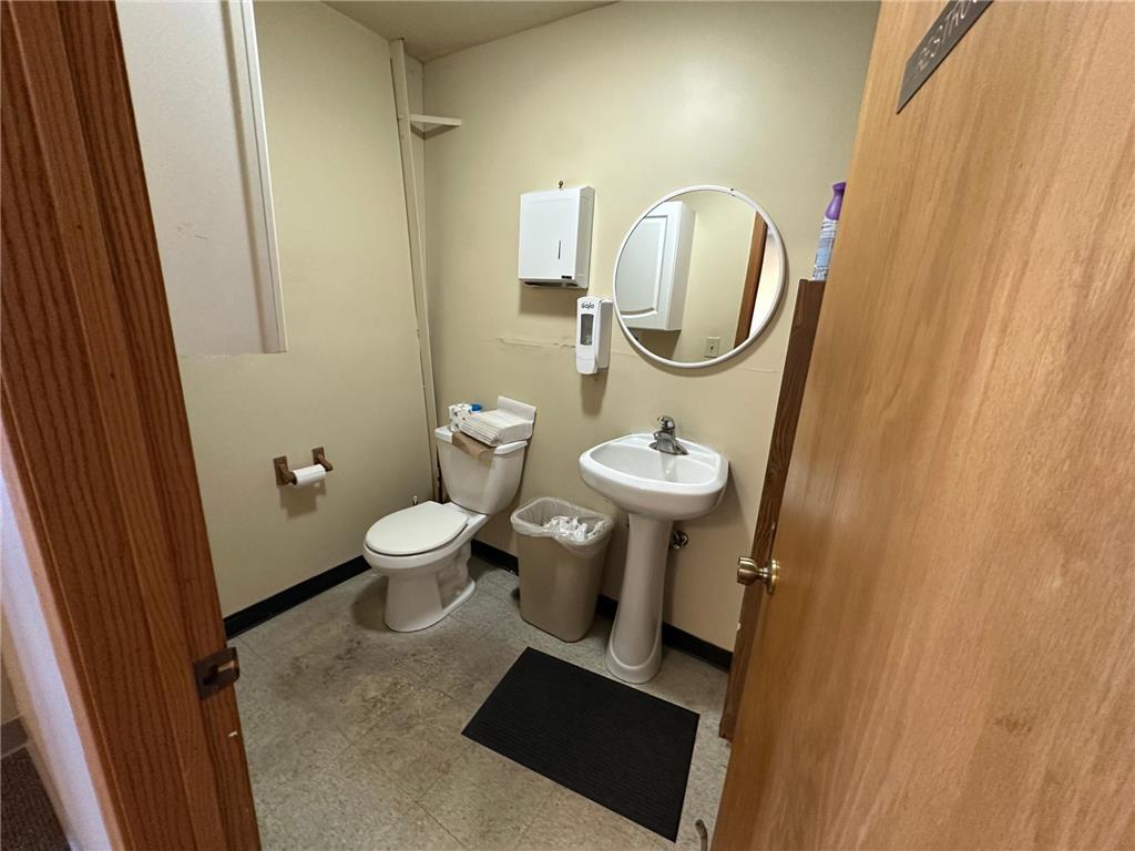 1210 Lakeland Drive SE Willmar MN 56201 6697587 image8