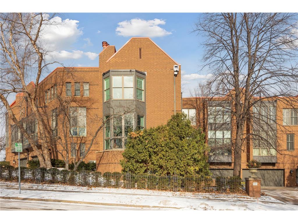 1210 Mount Curve Avenue Minneapolis MN 55403 6636141 image1