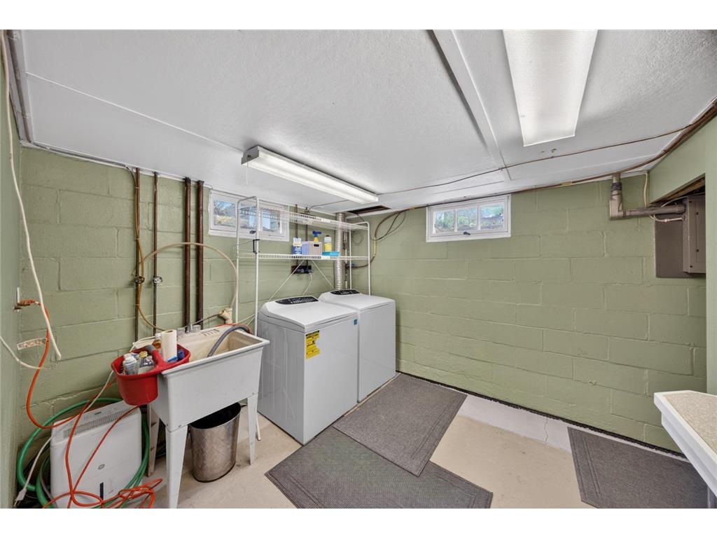 1211 9th Avenue NW Rochester MN 55901 7073012 image32