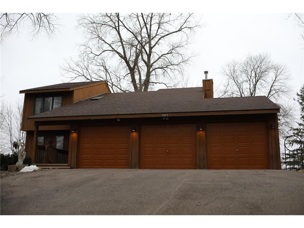 1211 Crystal Lake Road E, Burnsville, MN, 55306 MLS 6494822 Edina