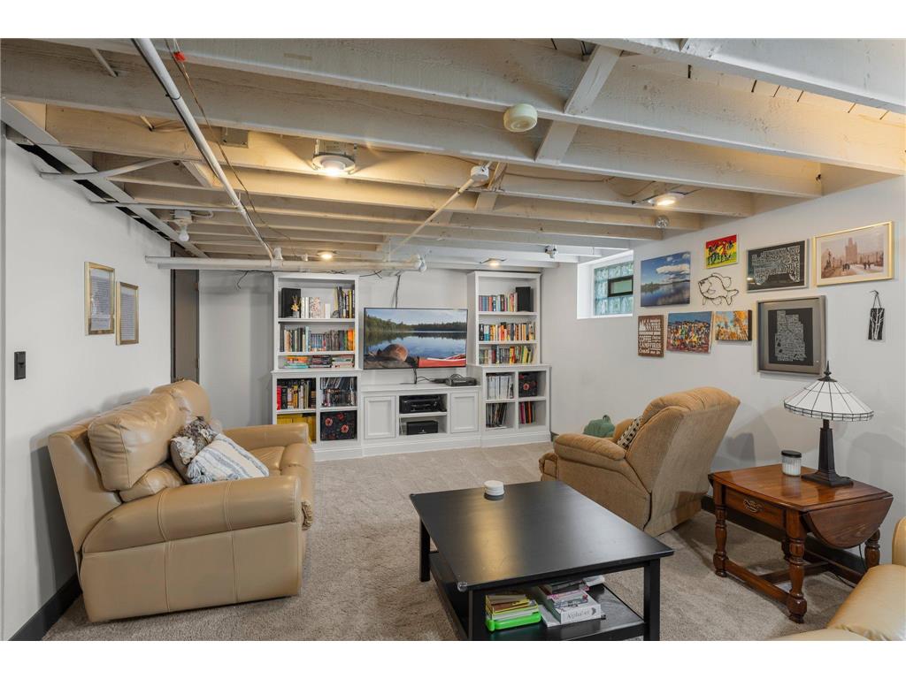 1211 Dayton Avenue Saint Paul MN 55104 7093213 image29