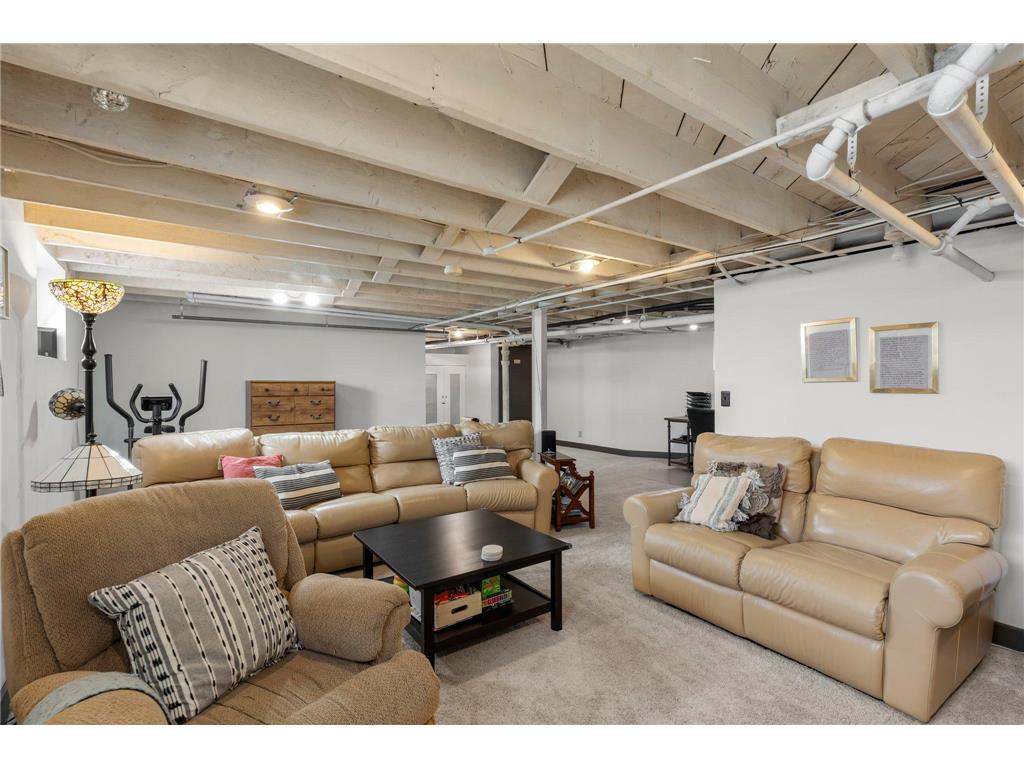 1211 Dayton Avenue Saint Paul MN 55104 7093213 image30
