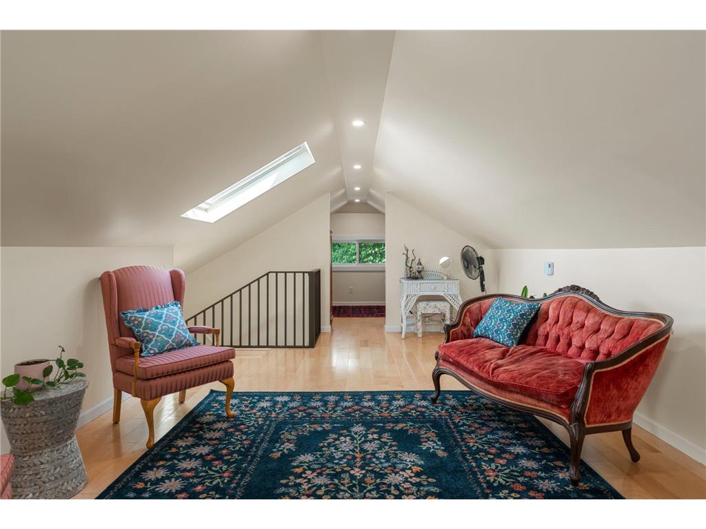 1211 Dayton Avenue Saint Paul MN 55104 7093213 image9