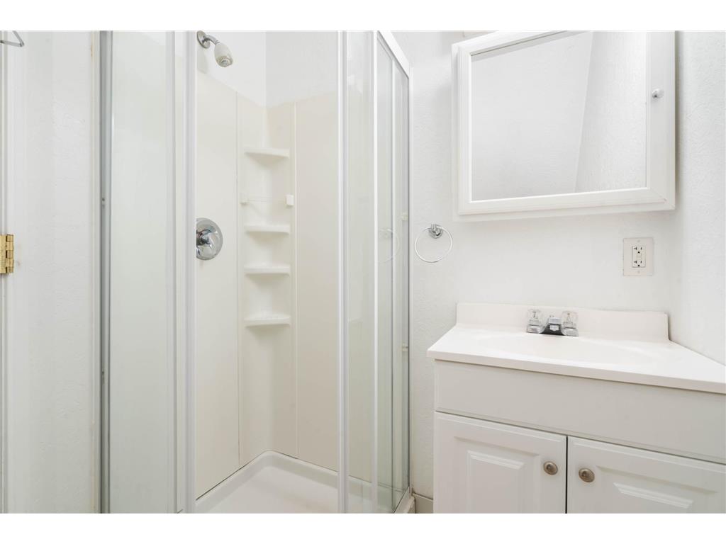 1211 E 1st Street Duluth MN 55805 7027295 image10