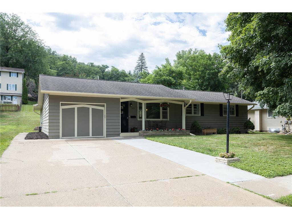 1211 Foursome Street Red Wing MN 55066 6234240 image1