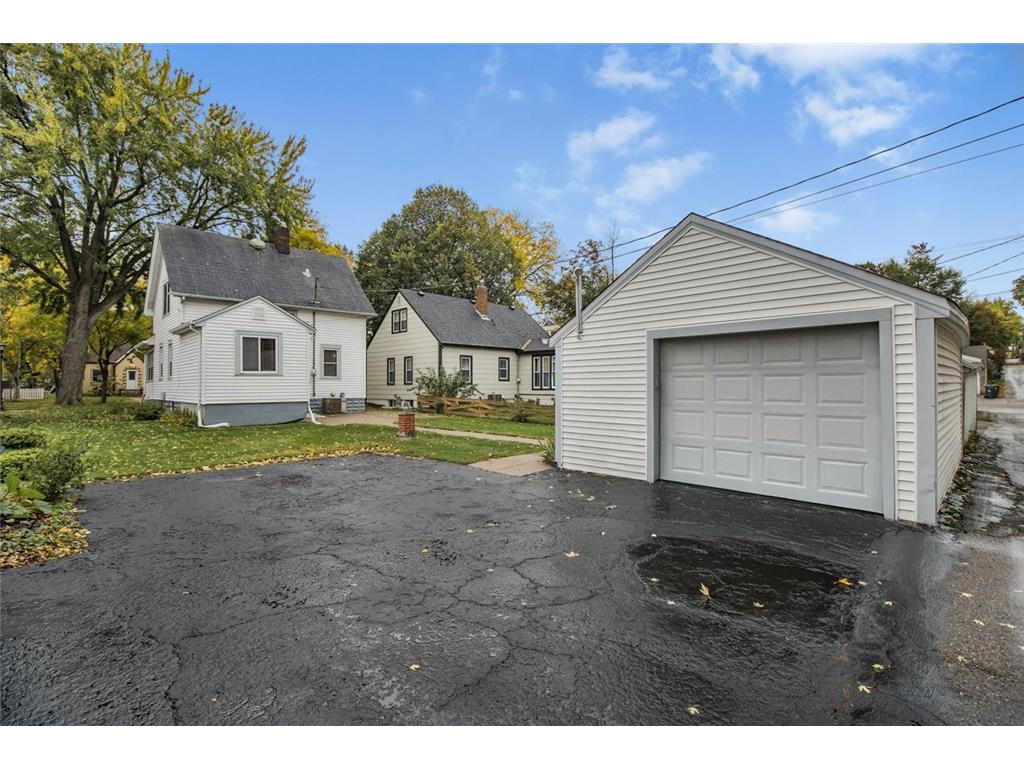 1211 Juliet Avenue Saint Paul MN 55105 6801859 image30