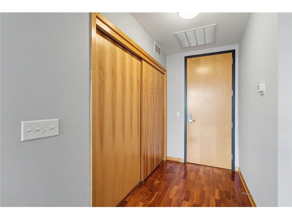 1211 Lagoon Avenue #410 Minneapolis MN 55408 7055795 image16