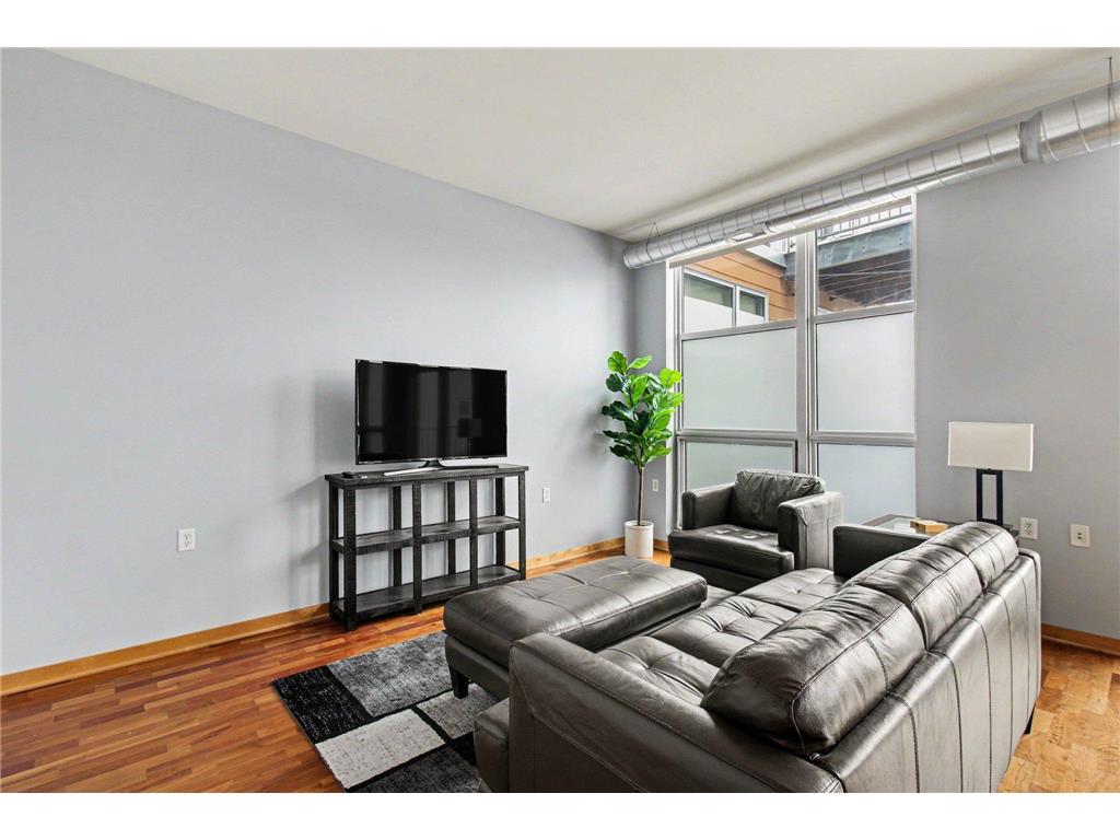 1211 Lagoon Avenue #410 Minneapolis MN 55408 7055795 image3