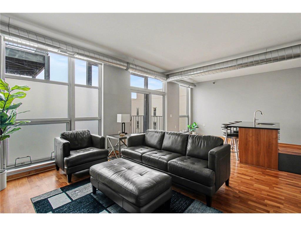 1211 Lagoon Avenue #410 Minneapolis MN 55408 7055795 image4