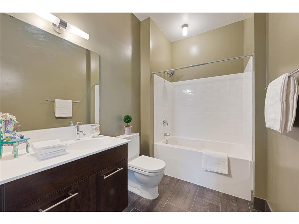 1211 Lagoon Avenue #508 Minneapolis MN 55408 6782402 image11
