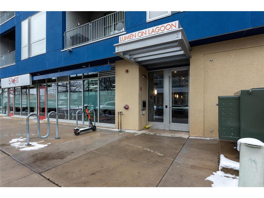 1211 Lagoon Avenue #508 Minneapolis MN 55408 6782402 image18