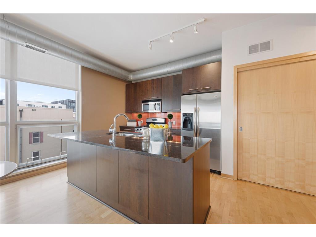 1211 Lagoon Avenue #508 Minneapolis MN 55408 6782402 image7