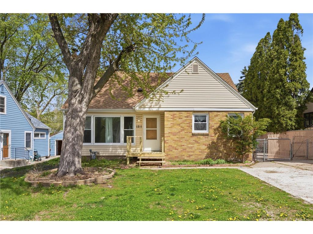 1211 Lealand Road E Maplewood MN 55109 7071926 image1