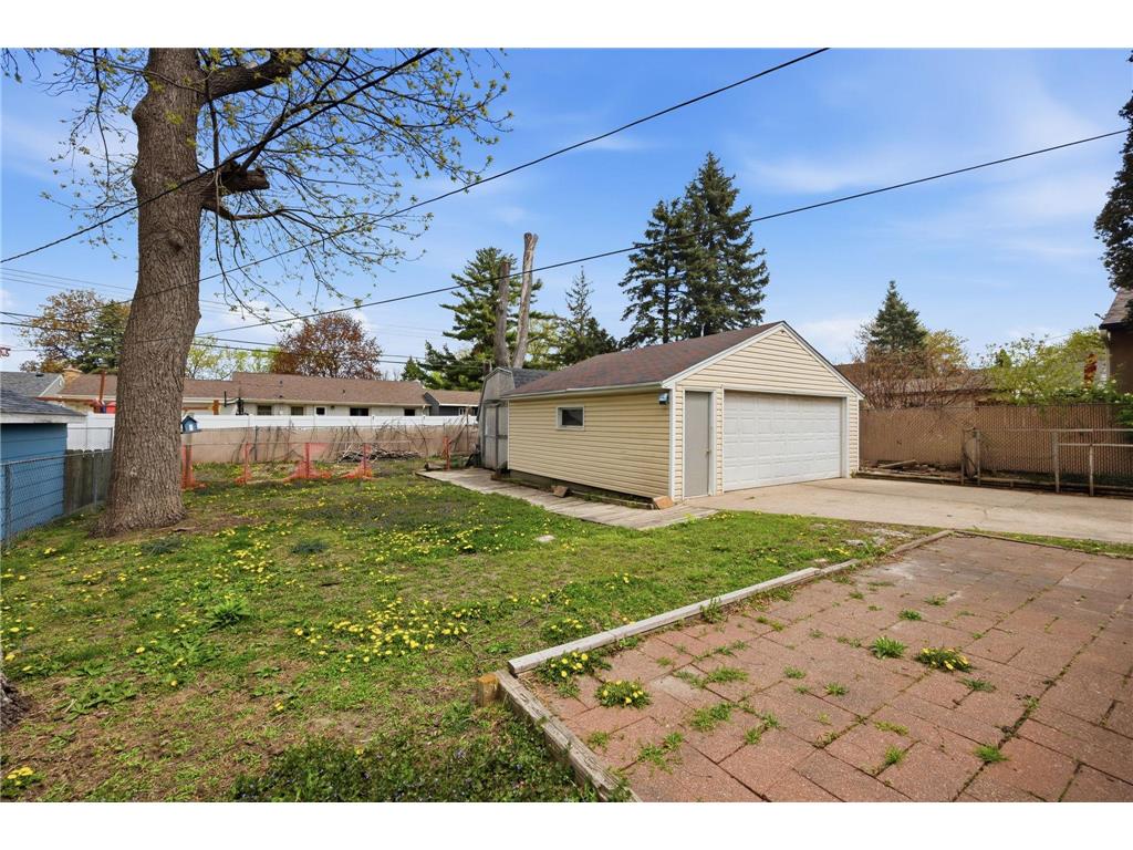 1211 Lealand Road E Maplewood MN 55109 7071926 image23