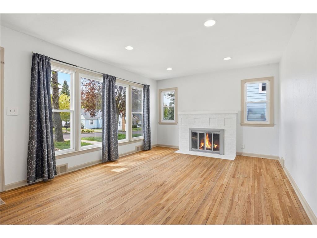 1211 Lealand Road E Maplewood MN 55109 7071926 image3