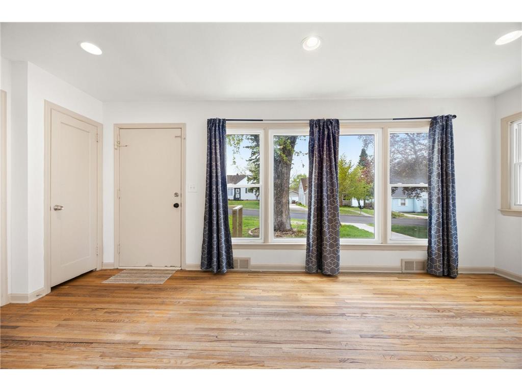 1211 Lealand Road E Maplewood MN 55109 7071926 image5