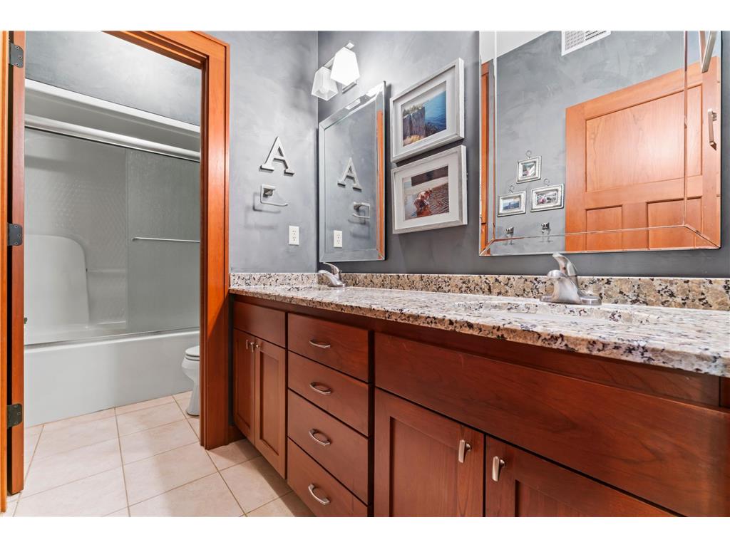 1211 Lonsdale Boulevard E Northfield MN 55057 6554868 image40